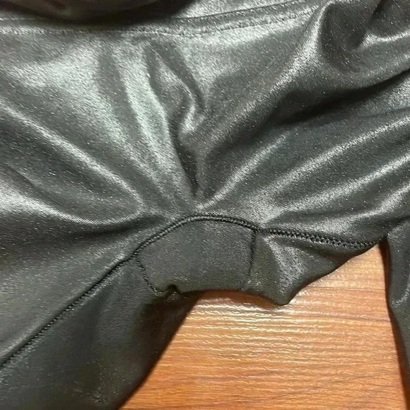 Spanx Faux Leather Moto Leggings in Black Size med - Picture 8 of 8